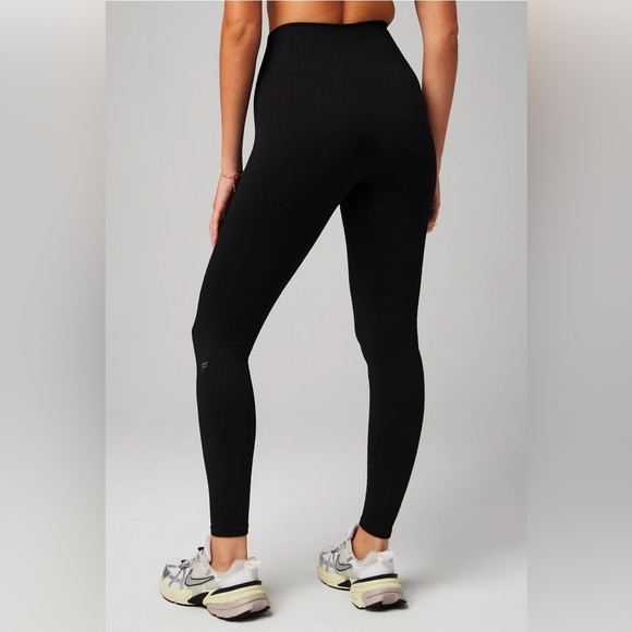 Fabletics set - Picture 3 of 6